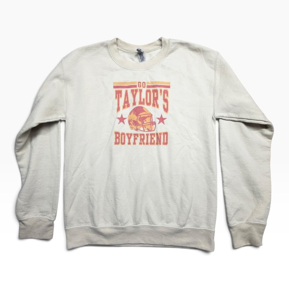 Gildan Go Taylor's Boyfriend Graphic Sweatshirt Sand Beige Small Football Fan